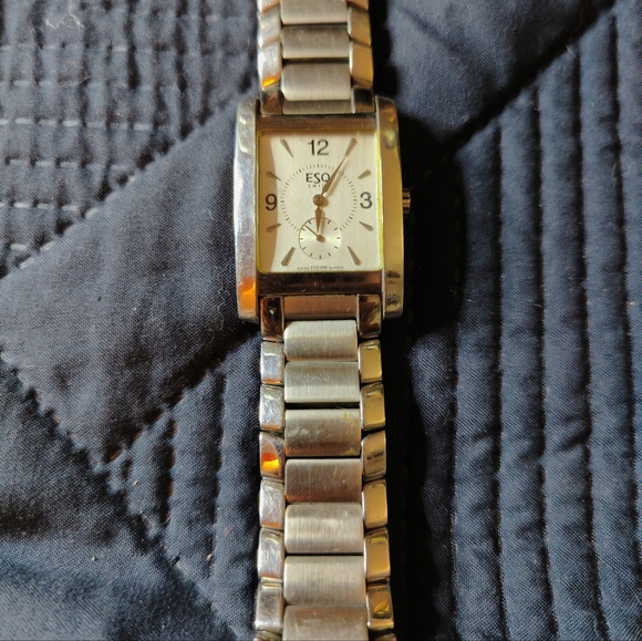 MENS SWISS ESQ BY MOVADO 300470 ALL STAINLESS STEEL BRACELET WATCH. - Picture 3 of 7